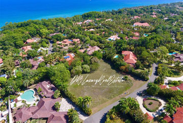 Prime building lot in prestigious beachfront community