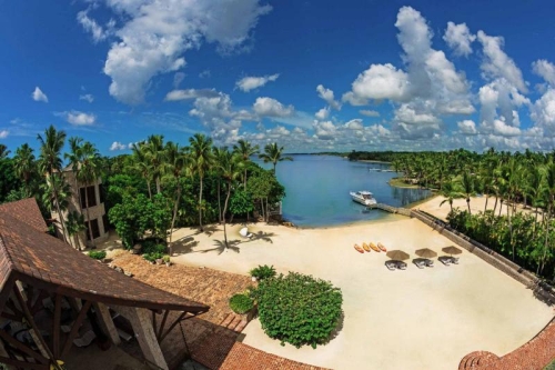 #1 Magnificent beachfront villa in prestigious location