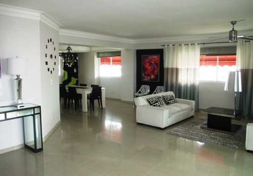#2 Spacious 3 bedroom duplex condo in Santo Domingo Bella Vista Norte