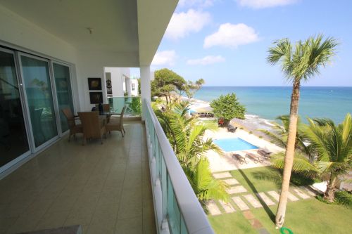 #7 Amazing 5 bedroom oceanfront penthouse in great location