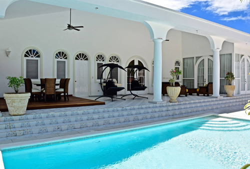 #0 Villa with own tennis court and pool in a gated beachfront community