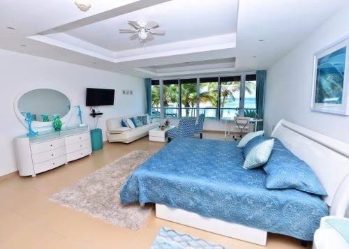 #5 Magnificent beachfront penthouse for sale 