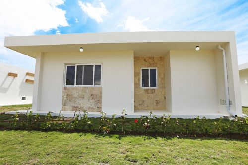 #1 New Build High Quality 1,2 and 3 bedroom villas in gated beachfront community