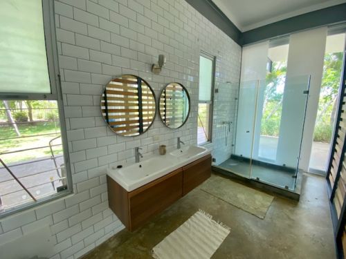 #8 Ultra Modern Glass Villa in Jamao