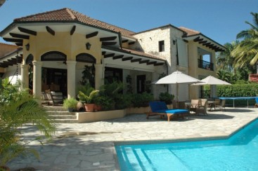 Tropical Garden Villa close to the Beach near Cabarete