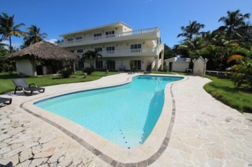 Tropical Hotel in Cabarete with Bar and Owners Villa