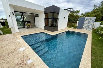 Brand-New Modern 3-Bedroom Villa