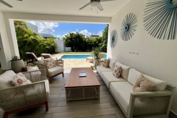 Modern Ocean View Villa with Rooftop Terrace+Pool