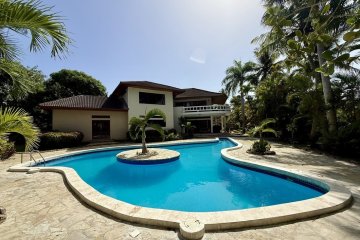 Beautiful 4 bedroom villa inside Sea Horse Ranch