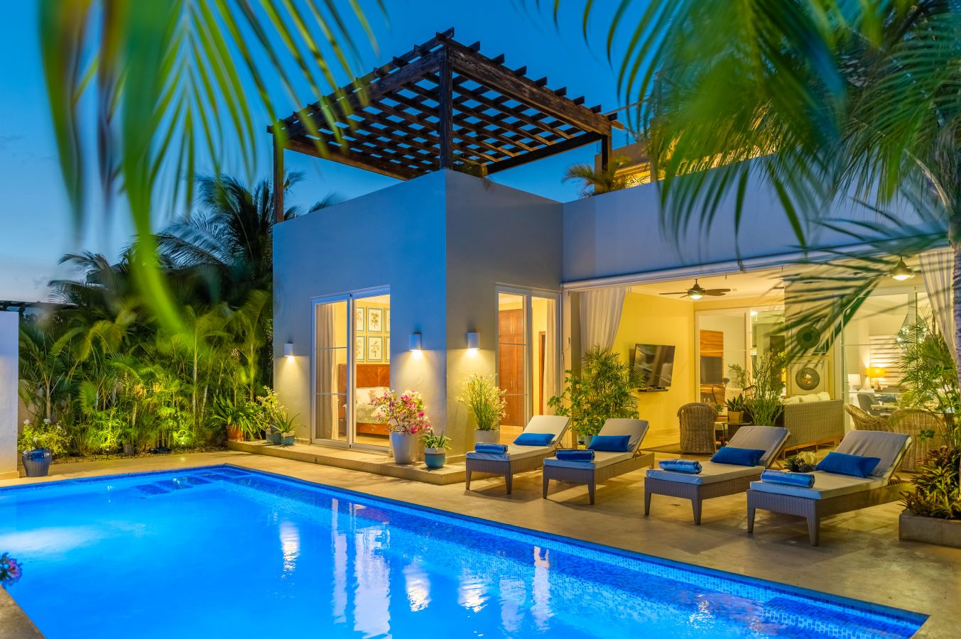 Modern 3 bedroom villa with roof terrace and Pool inside Ocean Village — Sosua, Dominican Republic
