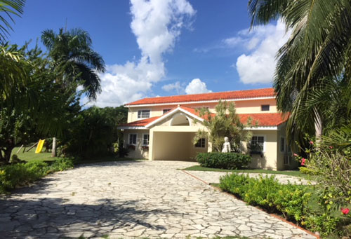 #1 Villa for sale Metro Country Club Juan Dolio