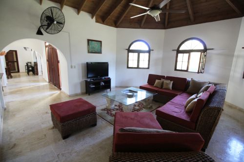 #6 Greatly reduced luxury villa situated in a perfect location
