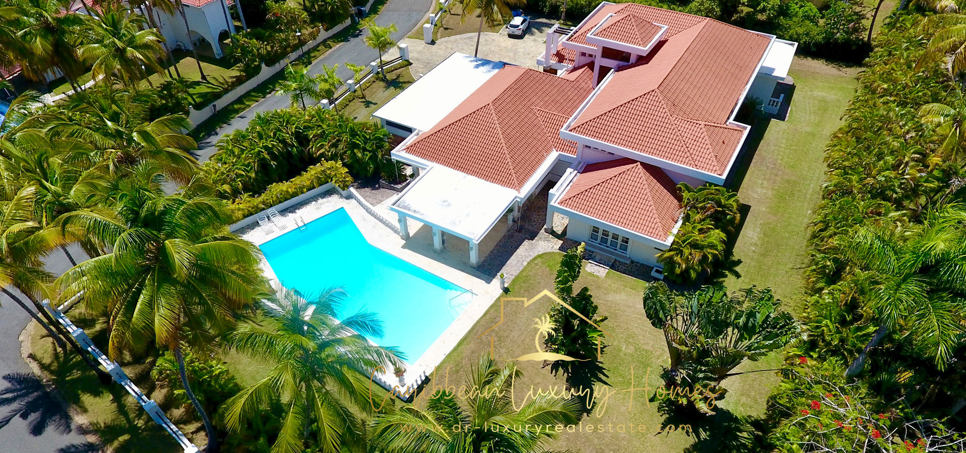 #0 Superb luxury villa with excellent rental potential - Cabarete Real Estate