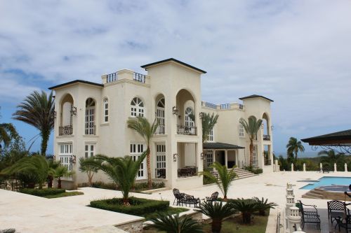 #7 Extraordinary 10 Bedroom Mansion with Ocean View
