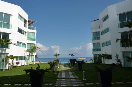 #7 Fabulous two bedroom oceanfront condo