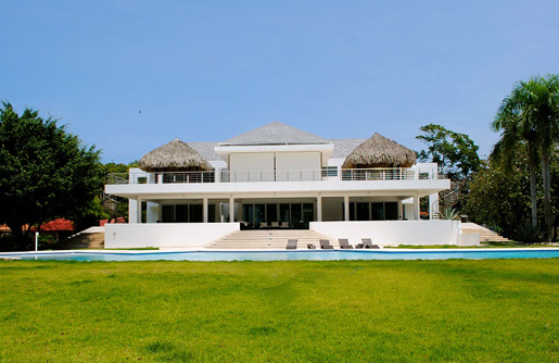 #2 Exclusive modern beachfront villa for sale in Sosua
