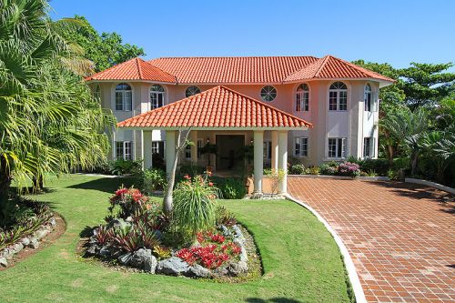#1 Family villa in a prestigious beachfront community
