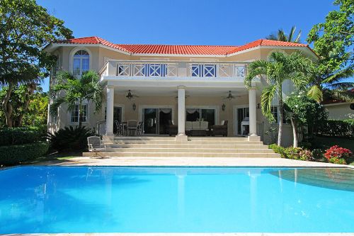 #0 Family villa in a prestigious beachfront community