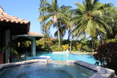 #2 Lovely 4 bedroom villa in popular gated beachside community