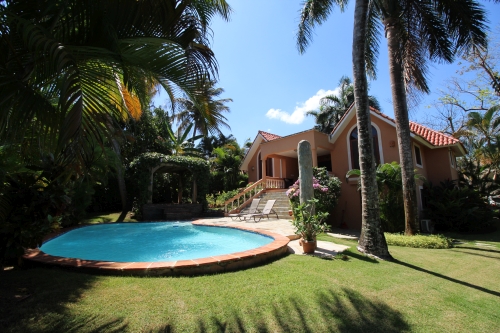 #0 Lovely 3 bedroom villa  in popular gated community