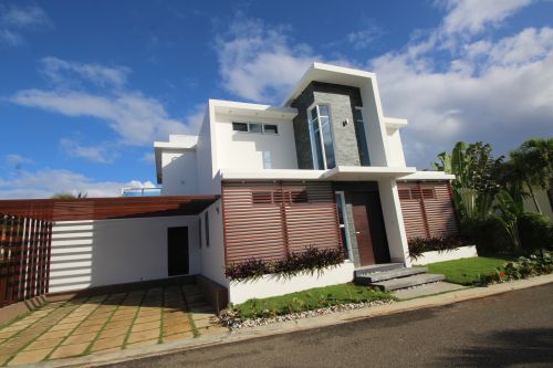 #1 Beautiful modern homes in a beachside community - Built to order