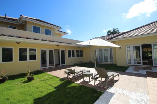 #13 Beautifully designed mansion in select community close to the beach