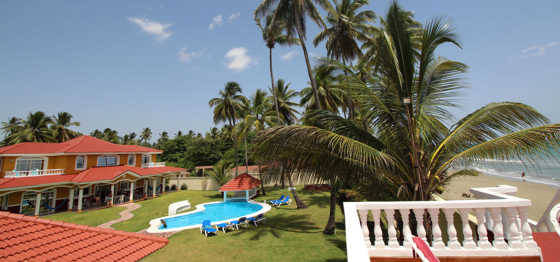 #0 Beautifully designed beachfront villa with 5 bedrooms and Guesthouse
