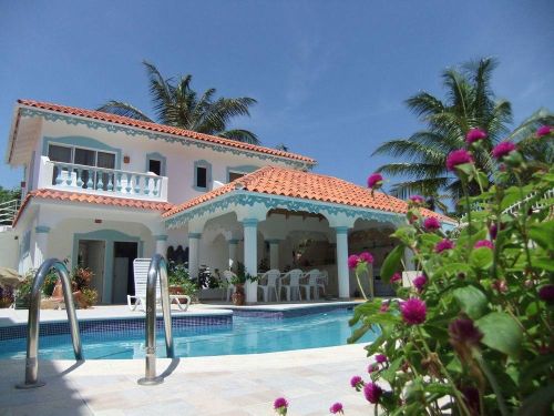 #0 Spacious villa with ocean view just steps from the beach 