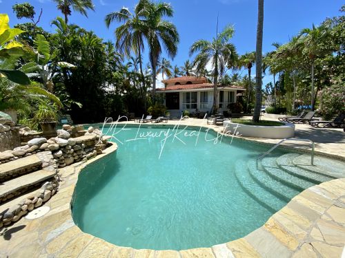 #1 A great income producing waterfront villa with great rental history!