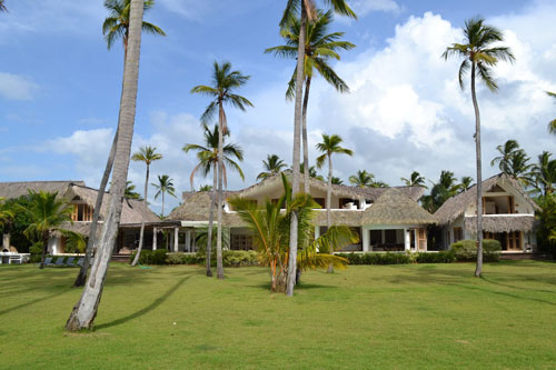 #17 Beautiful large beachfront villa with very good rental income