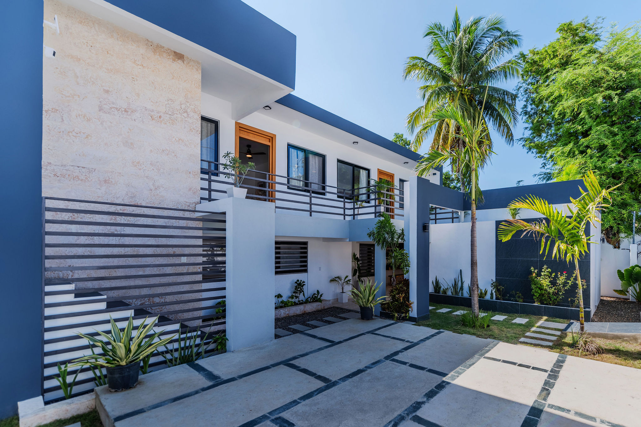 Villa Sunrise | 7BR + Pool in the heart of Sosua — Sosua, Dominican Republic