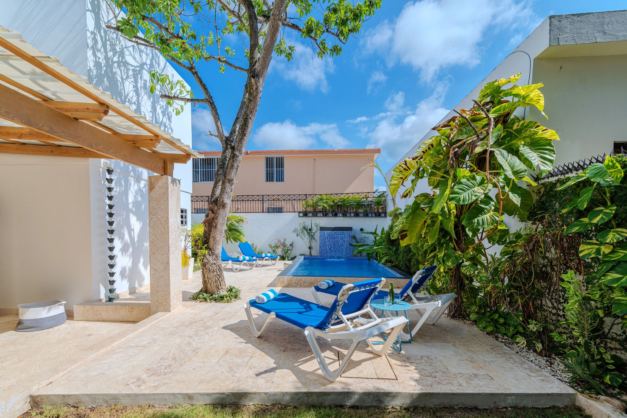 Villa Sunrise | 7BR + Pool in the heart of Sosua — Sosua, Dominican Republic