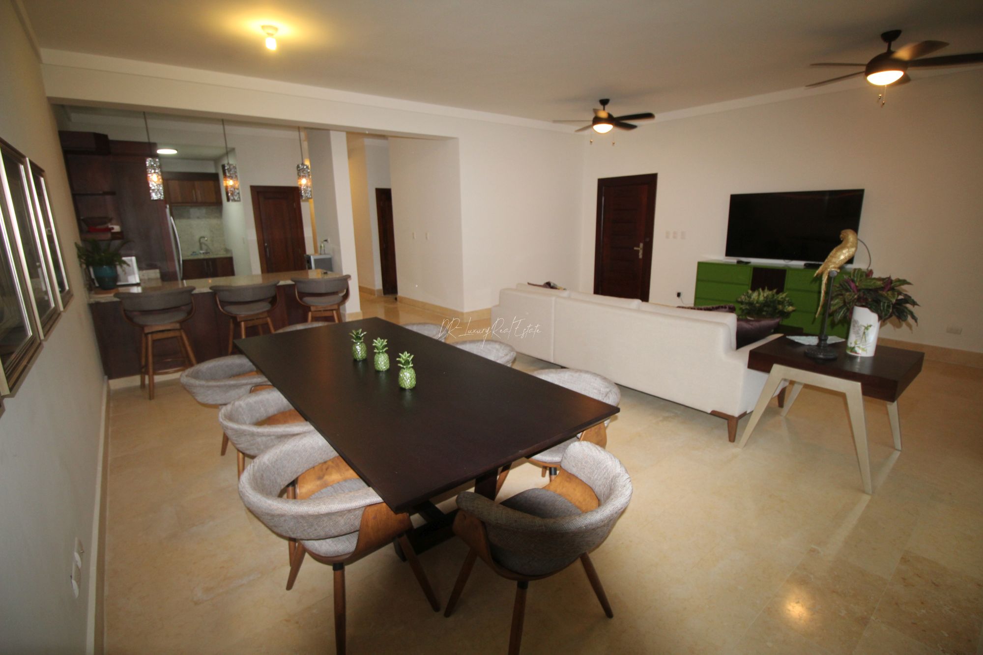 #3 Beautiful modern beachfront condo with 3 bedrooms