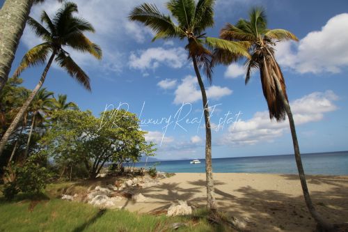 #3 Magnificent beachfront land perfect for residential development