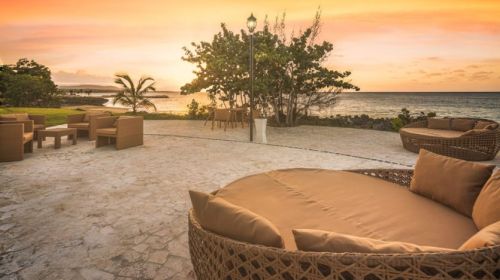 #12 Luxury Beachfront Penthouse with 4 bedrooms in Sosua