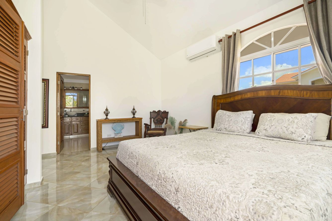 Villa for Sale in Sosúa | Gated Community | 3 Bed, 2.5 Bath, 1,075 m² Lot — Sosua, Dominican Republic