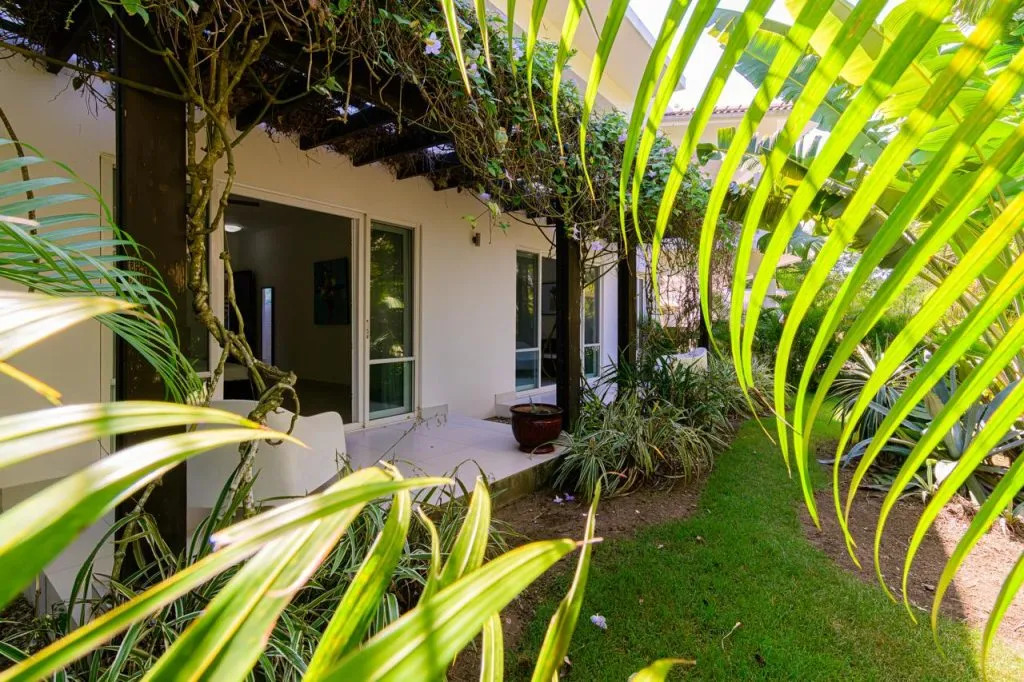 Luxury 6-Bedroom Villa for Sale in Sosúa | Gated Community | 1,354 m² Lot — Sosua, Dominican Republic