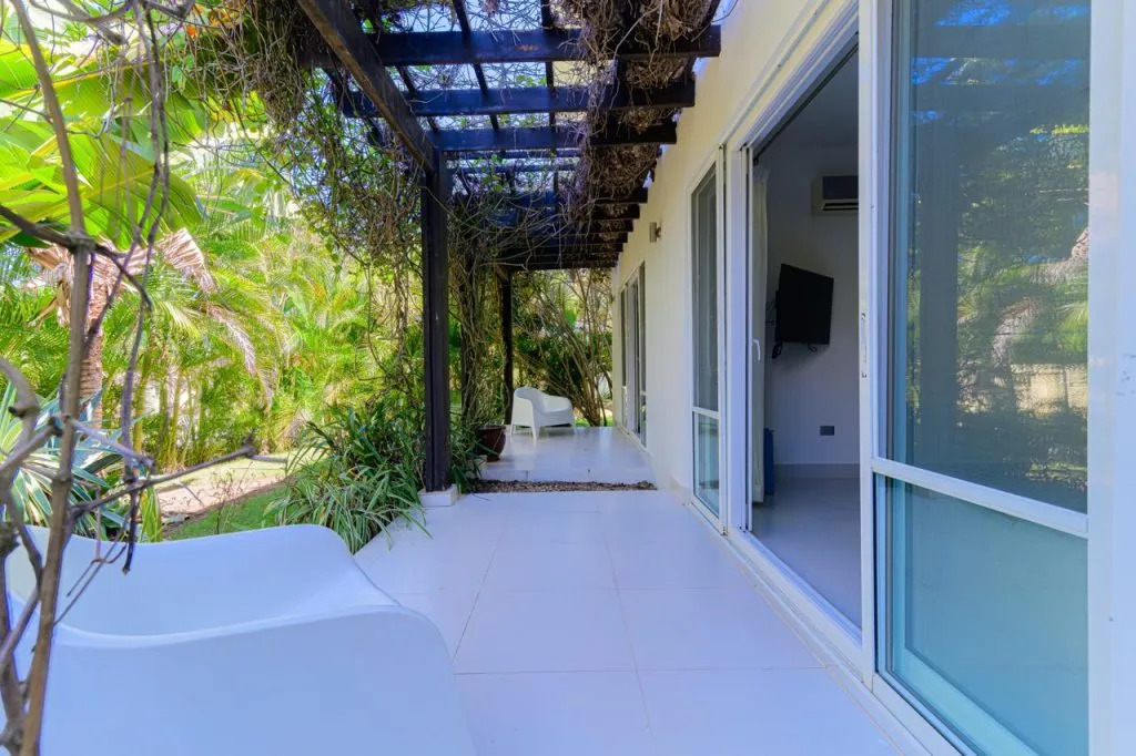 Luxury 6-Bedroom Villa for Sale in Sosúa | Gated Community | 1,354 m² Lot — Sosua, Dominican Republic