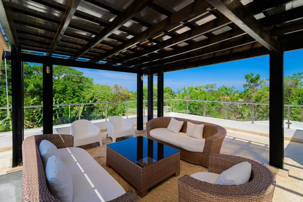 Luxury 6-Bedroom Villa for Sale in Sosúa | Gated Community | 1,354 m² Lot — Sosua, Dominican Republic