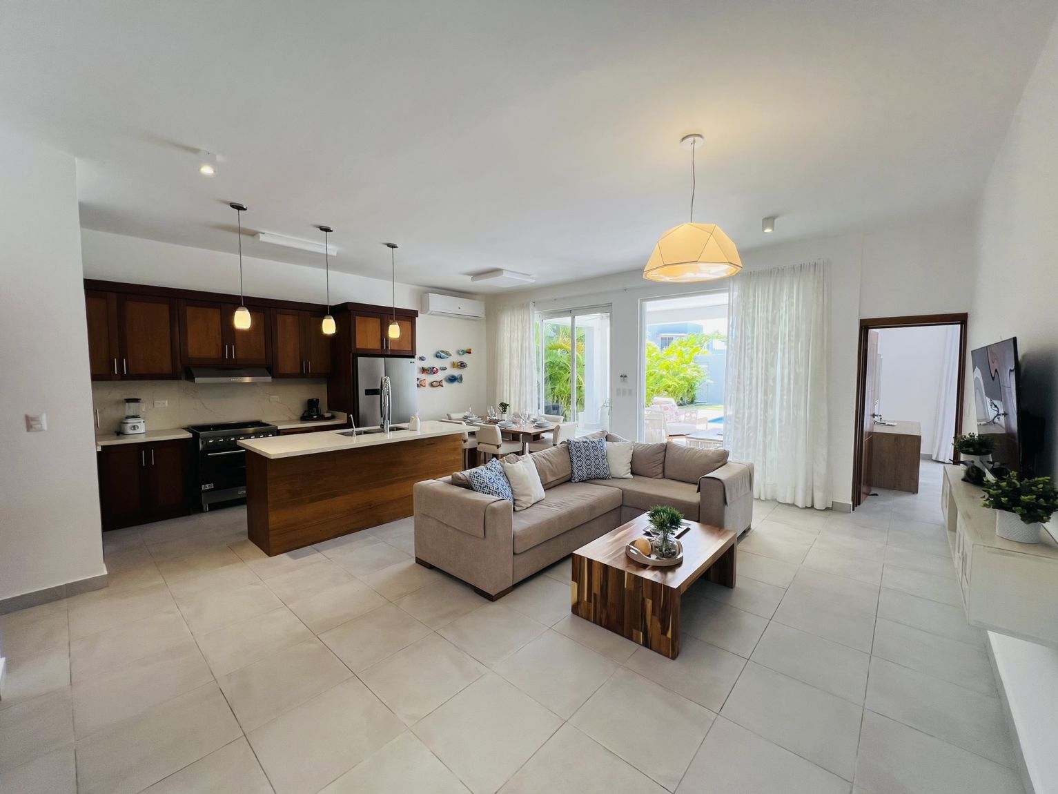 Modern Ocean View Villa with Rooftop Terrace+Pool — Sosua, Dominican Republic
