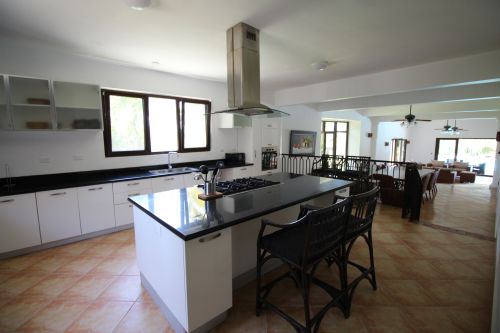 #6 Mansion with 6 Bedrooms and over 11000 sq ft living area Sosua