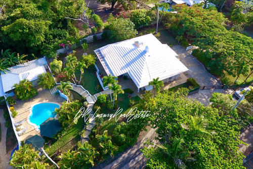 #0 Family villa located in quiet residential area