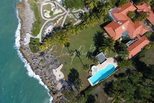 #10 Gorgeous oceanfront villa in exclusive gated community