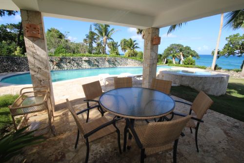 #1 Gorgeous oceanfront villa in exclusive gated community