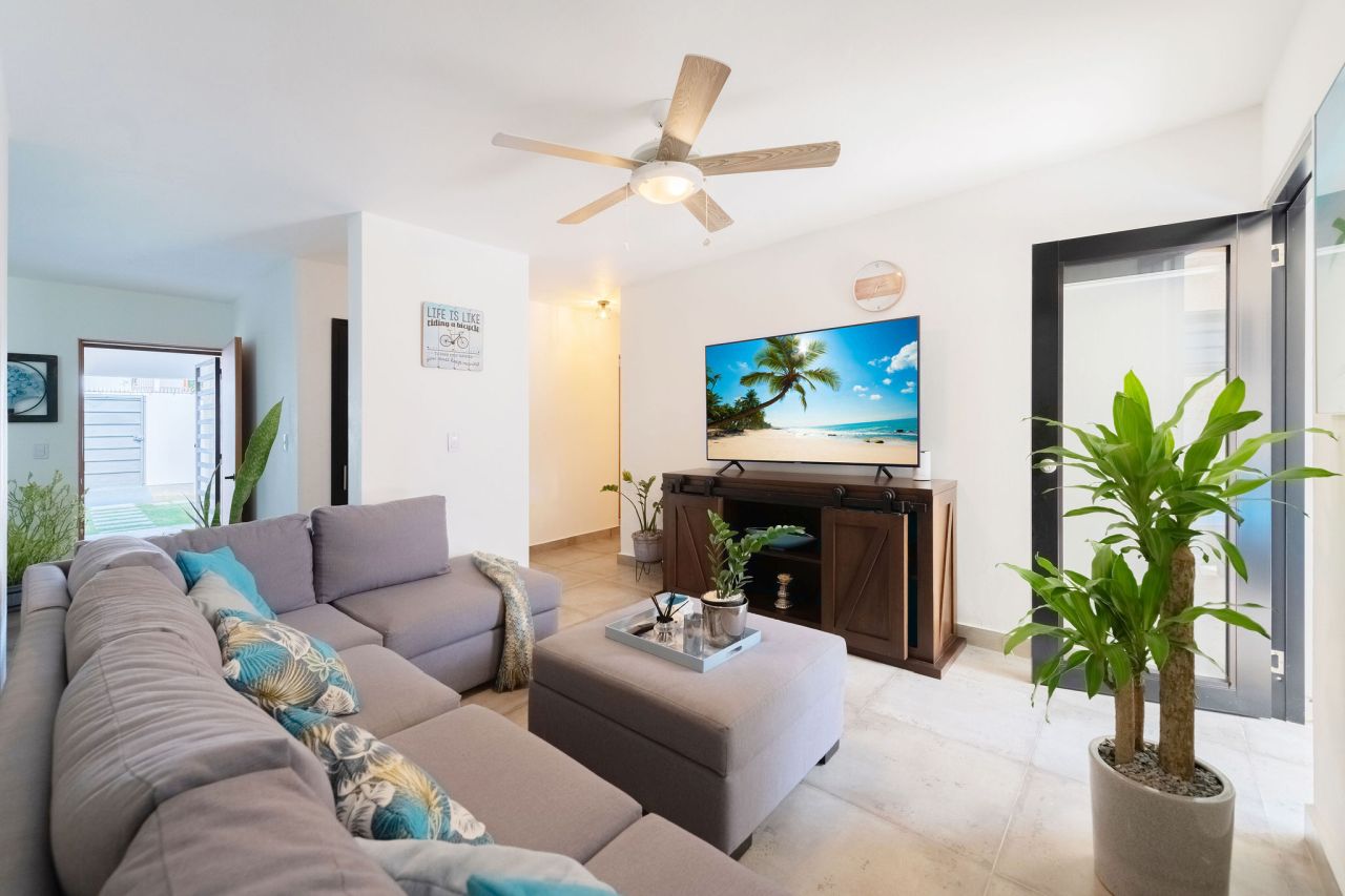 Central Sosua 3-Bedroom Apartment with Pool — Sosua, Dominican Republic