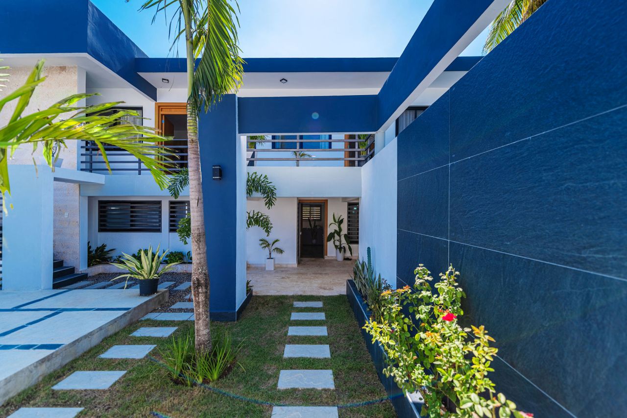 Central Sosua 2-Bedroom Apartment with Shared Pool — Sosua, Dominican Republic