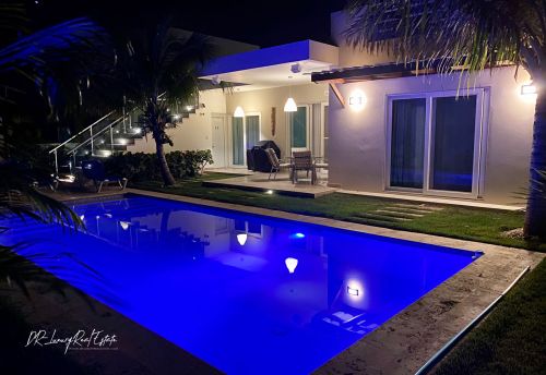 Modern Ocean View Villa with Rooftop Patio + Pool — Sosua, Dominican Republic
