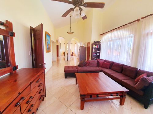 #13 Villa located in a gated community close to the beach